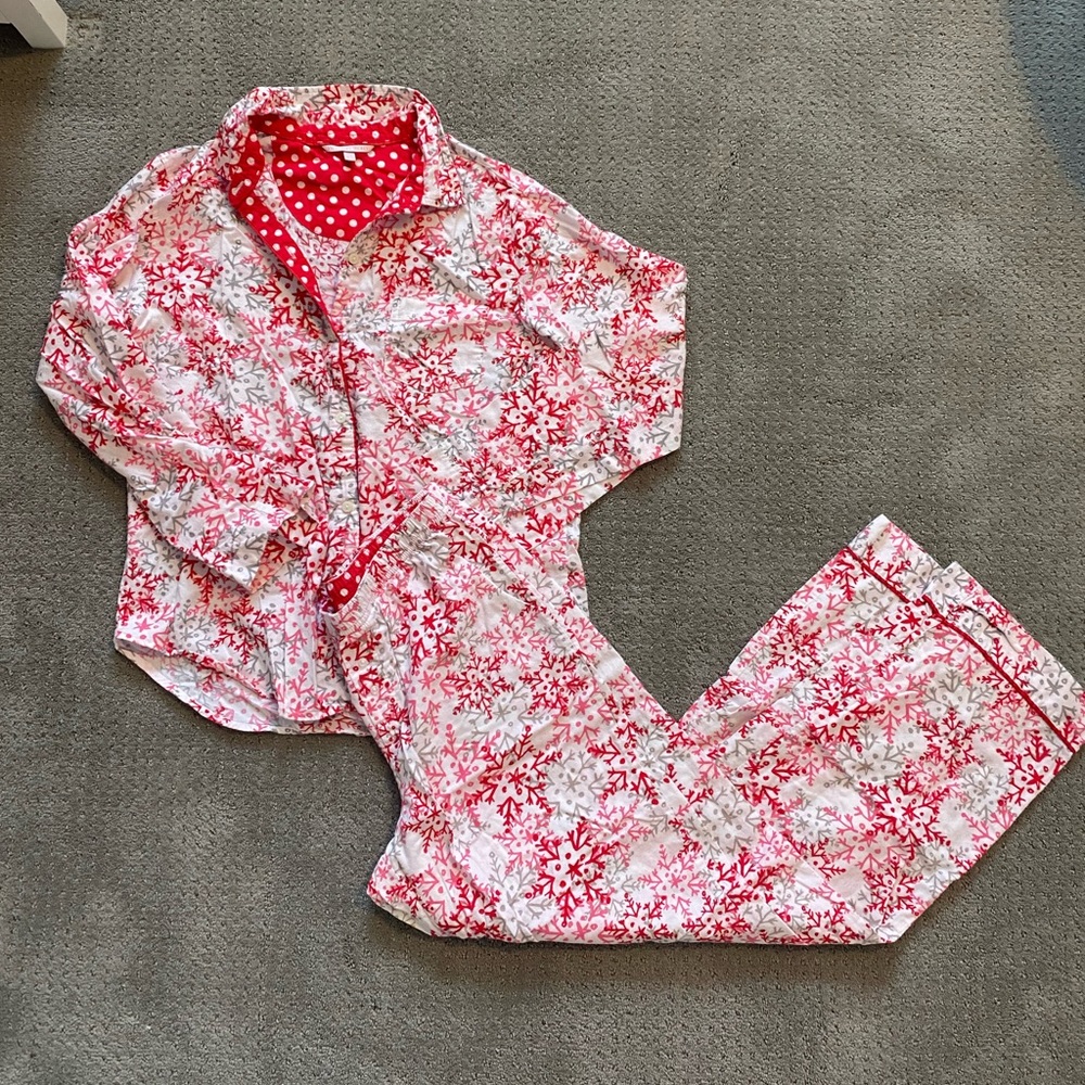 Victoria’s Secret Snowflake Pajama Set
